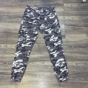 V.I.P. JEANS Cargo Pants for Women Size 11/30